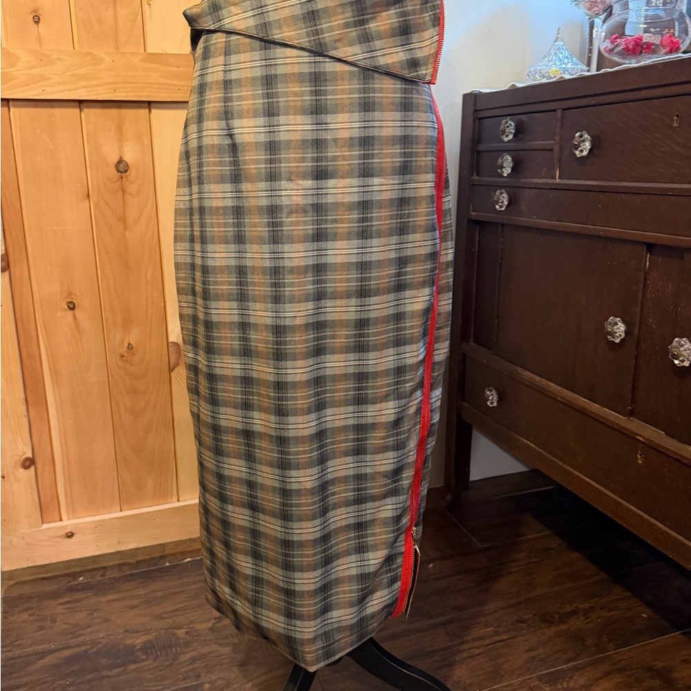 Tov Plaid Women's Skirt with Red Accents